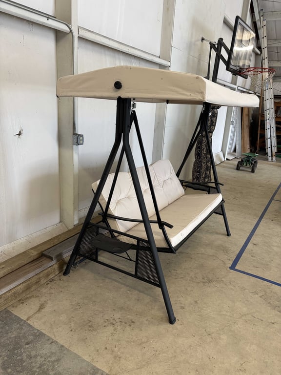 Swing with Canopy - Image 2