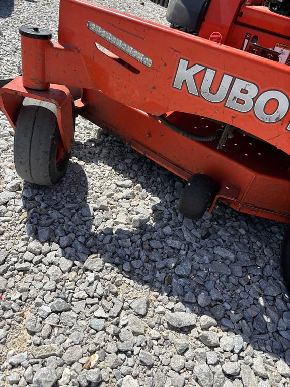 Kubota Z125S Zero Turn Mower - Image 13