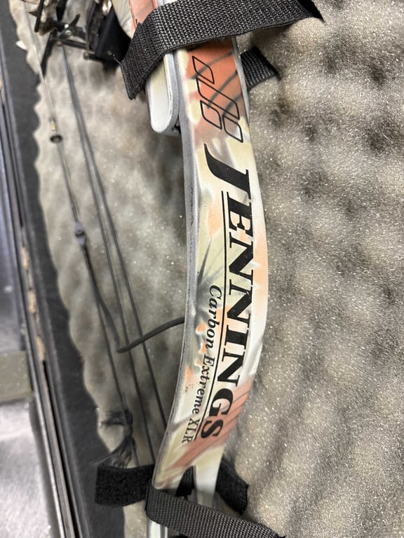 JENNING'S COMPOUND BOW W/CASE - Image 2