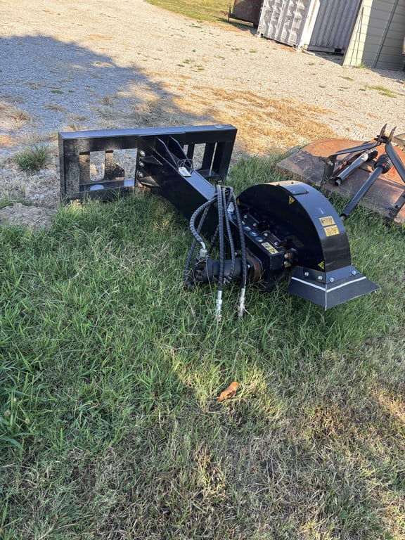 Skid steer stump grinder attachment