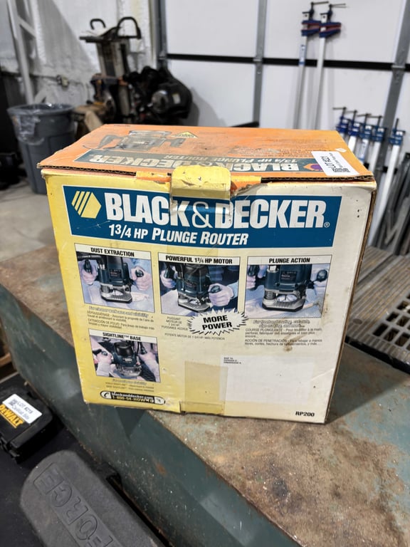 Black & Decker Plunge Router - Image 3
