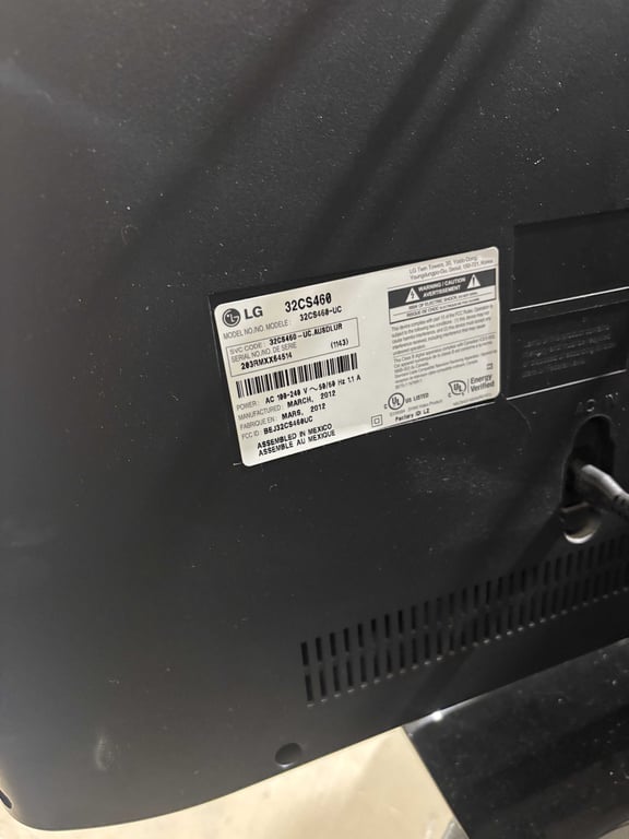 LG 32" TV  - Image 3