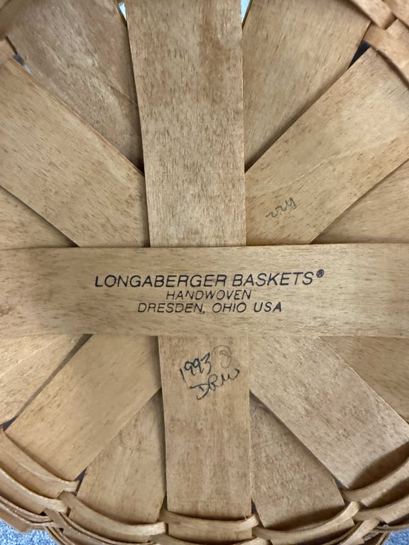 LONGABERGER DARNING BASKET - Image 2