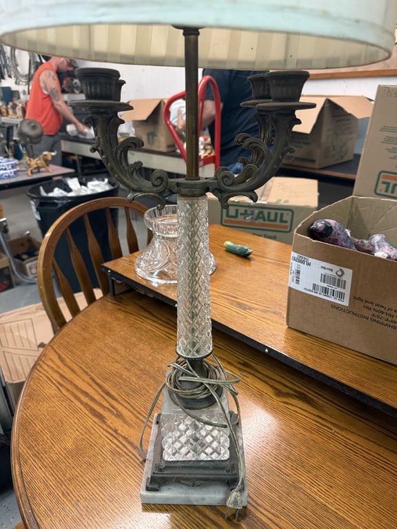 PR VTG ORNATE CUT CRYSTAL LAMPS - Image 2