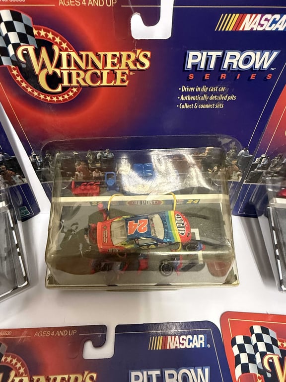 8 - WINNERS CIRCLE GORDON PIT ROAD SERIES - Image 3
