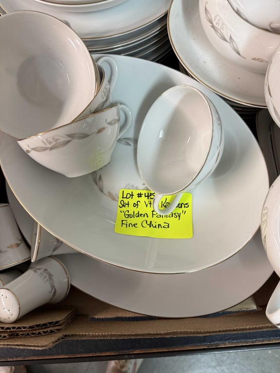 SET OF VTG KAYSON'S "GOLDEN FANTASY" FINE CHINA - Image 2