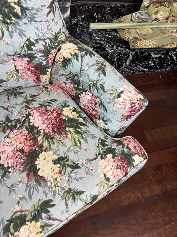 Flowered SItting Room Chair - Image 3