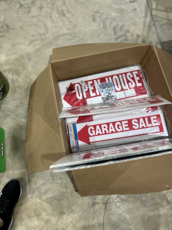Box of misc garage sale, open house signs, etc - Image 2