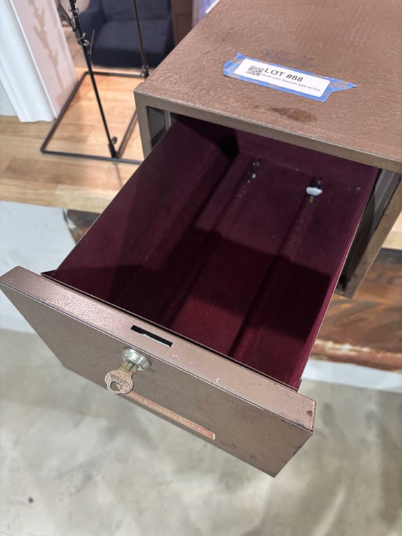 Metal John Bauman Safe w/ Key - Image 3