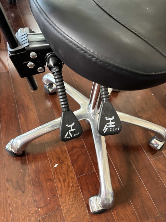 Small Roll Around Chair - Image 3