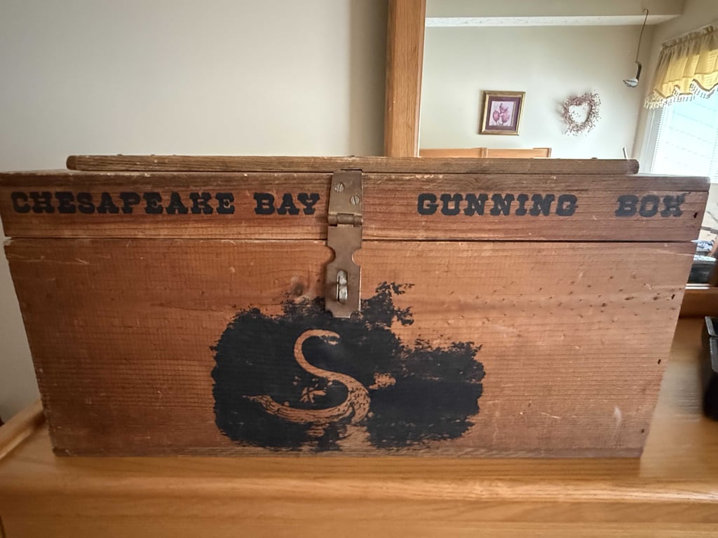 CHESAPEAKE BAY GUNNING BOX