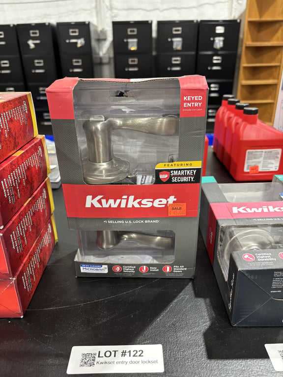 Kwikset entry door lockset