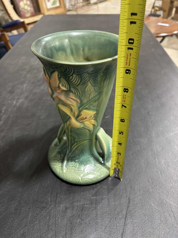 Roseville Zephyr Lily Evergreen - Image 4