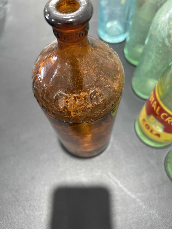 Misc glass bottles - Image 4