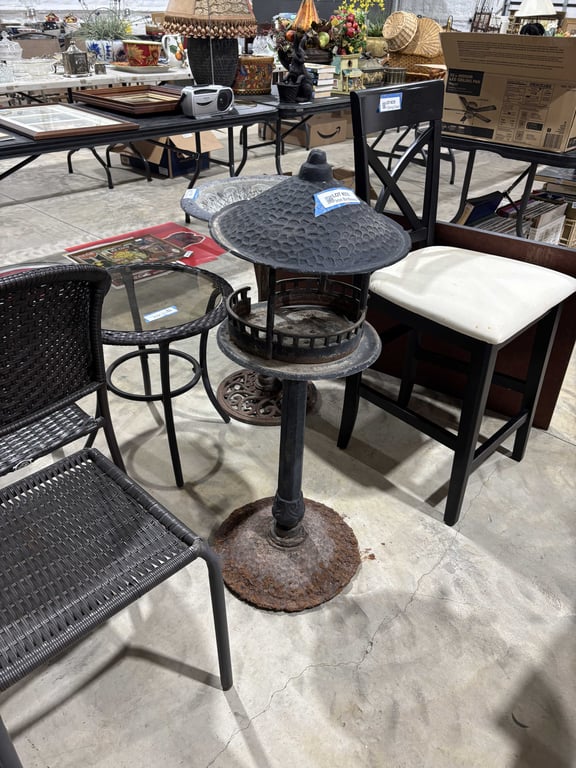 Iron Birdfeeder
