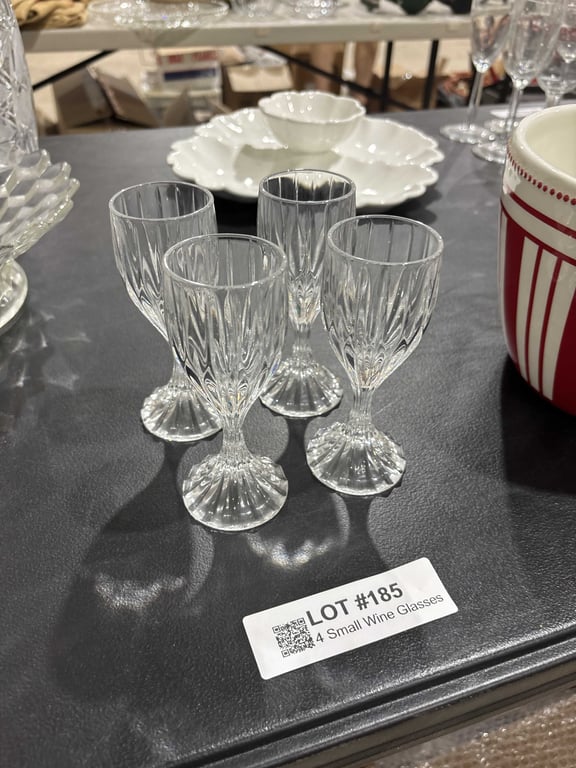 4 Small Wine Glasses