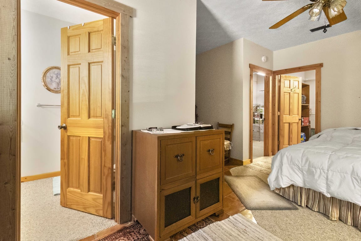 3 bed 3 bath home on 26.19 acres - Image 42