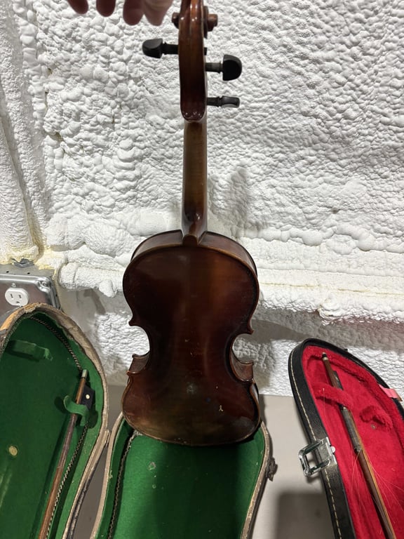 Vintage Fiddle and Black Case - Image 4