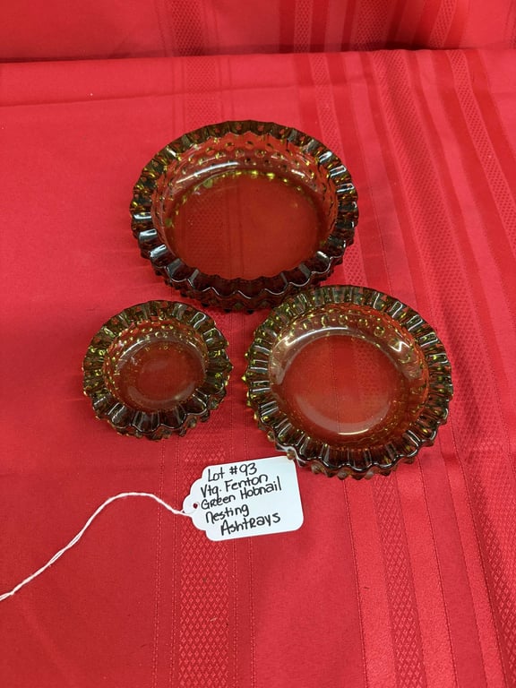 VTG FENTON GREEN HOBNAIL NESTING ASHTRAYS