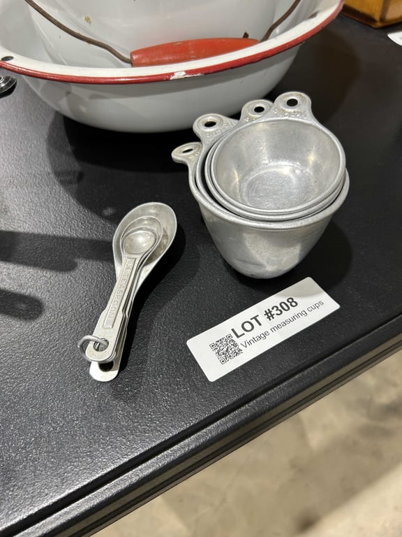 Vintage measuring cups