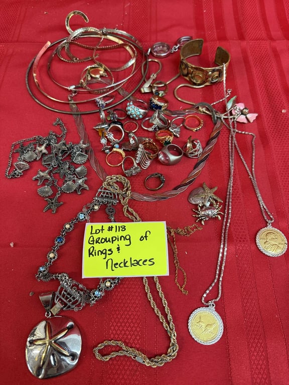 GROUPING OF RINGS & NECKLACES