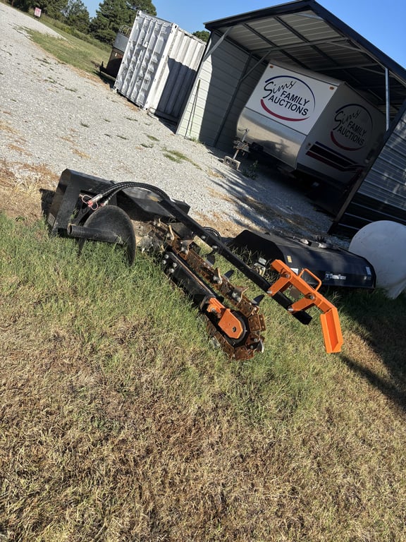 Skid steer trencher attachment - Image 2