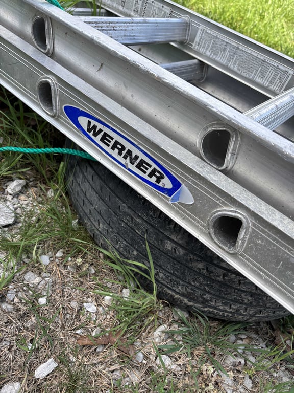 Werner 24' Extension Ladder - Image 3