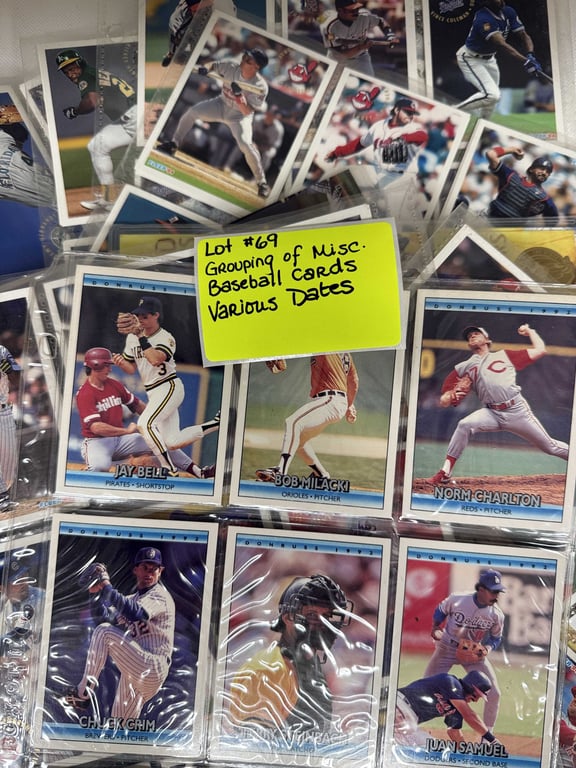 GROUPING OF MISC. BASEBALL CARDS VAR. DATES