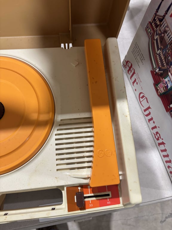 Fisher Price Turn Table - Image 3