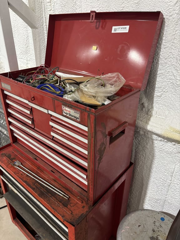Craftsman 12 drawer toolbox & contents - Image 3