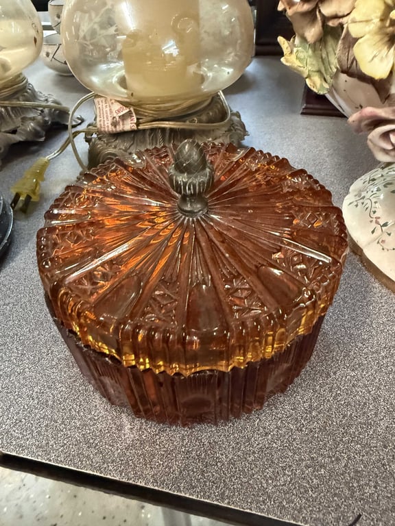 VTG AMBER PRESSED GLASS TRINKET BOX