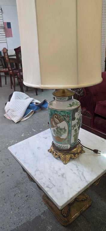 PR. ANT. CHINESE FAMILLE VERTE VASE LAMPS - Image 2