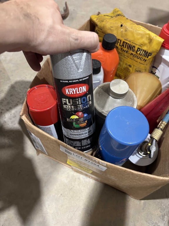 Box misc glass cleaner, round up, oil, etc - Image 5