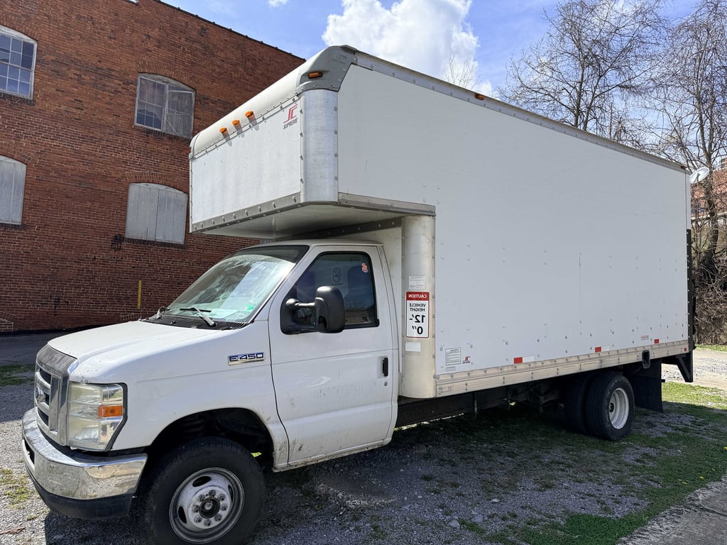 2013 FORD F-450 16 FT BOX TRUCK