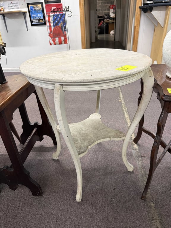 OUTDOOR TABLE