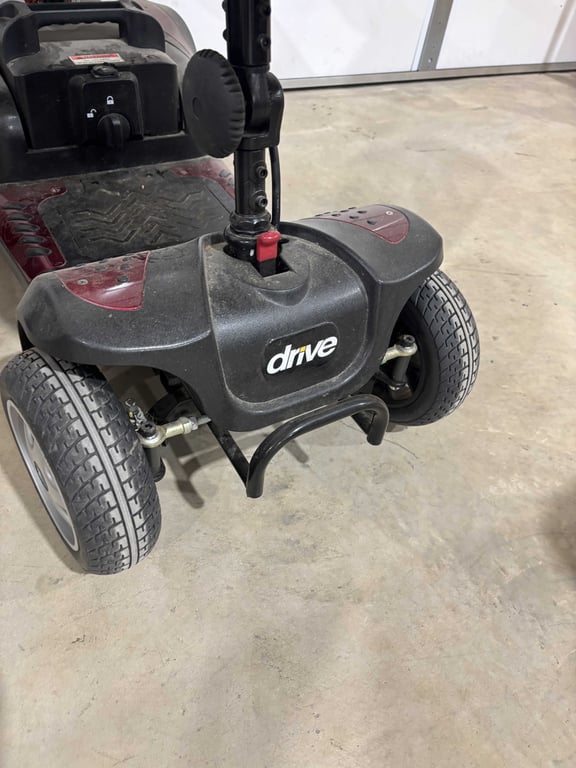 Drive Phoenix HD4 Motor Chair - Image 3
