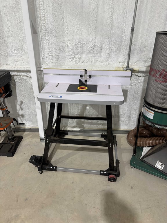 Roll Around Router Table