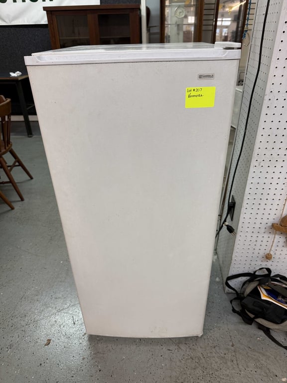 KENMORE UPRIGHT FREEZER