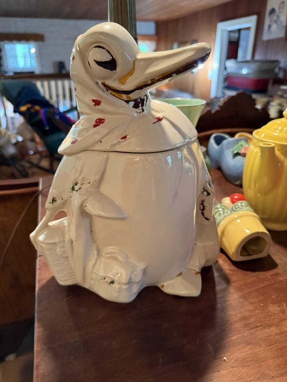 MCCOY "TRAVELING MOTHER GOOSE" COOKIE JAR