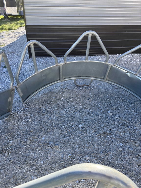 Hay Ring - Image 6