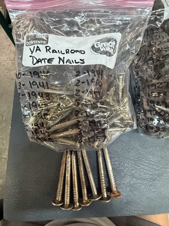 BAG OF VA RAILROAD DATE NAILS