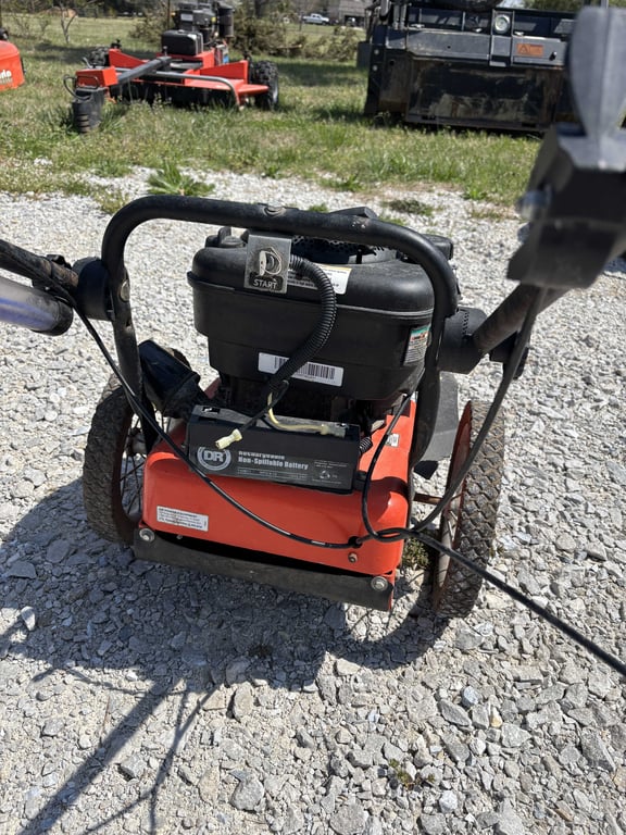 DR High Wheel Trimmer - Image 3