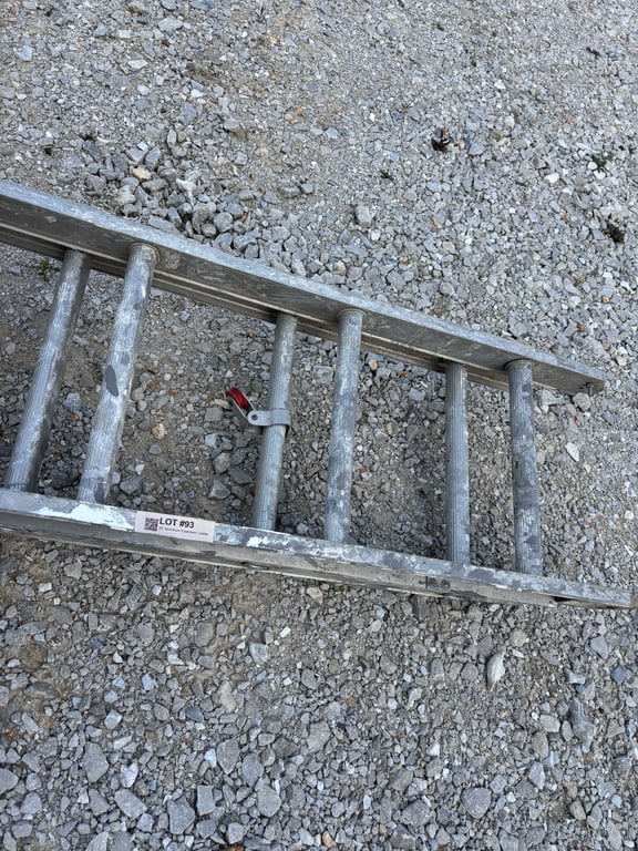 20' Aluminum Extension Ladder - Image 3