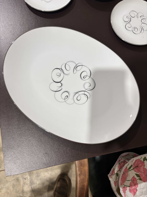 68 pc Style House "Rhythm" China set - Image 2