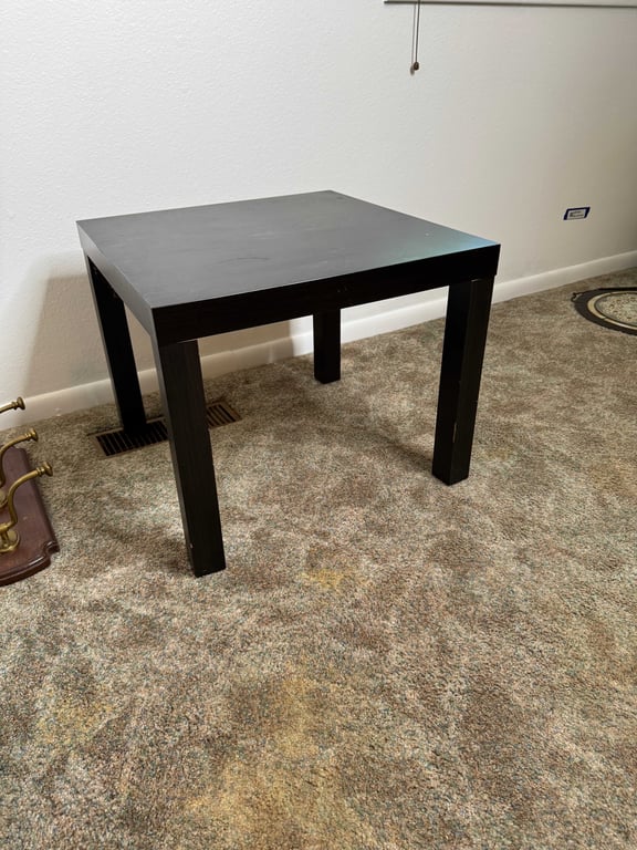 Two mismatched side tables - Image 3