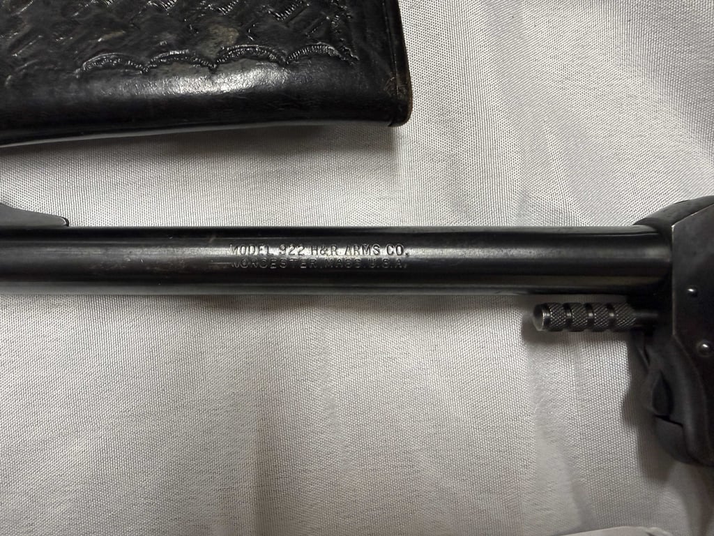 H&R MOD 922 22 CAL - Image 2