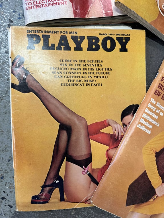 GROUPING OF VTG PLAYBOY MAGAZINES - Image 4