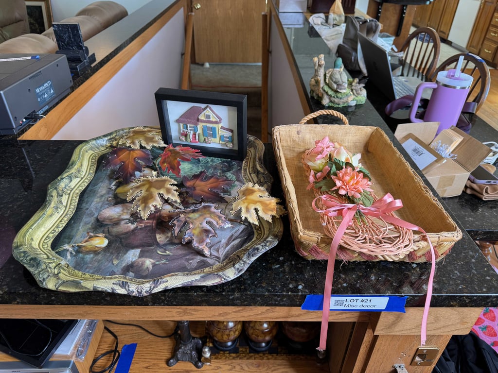 Misc decor