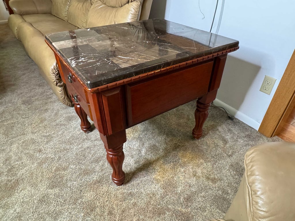3 pc matching end table and coffee table - Image 5