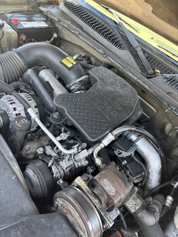 2004 Chevy 3500 4WD - Image 8